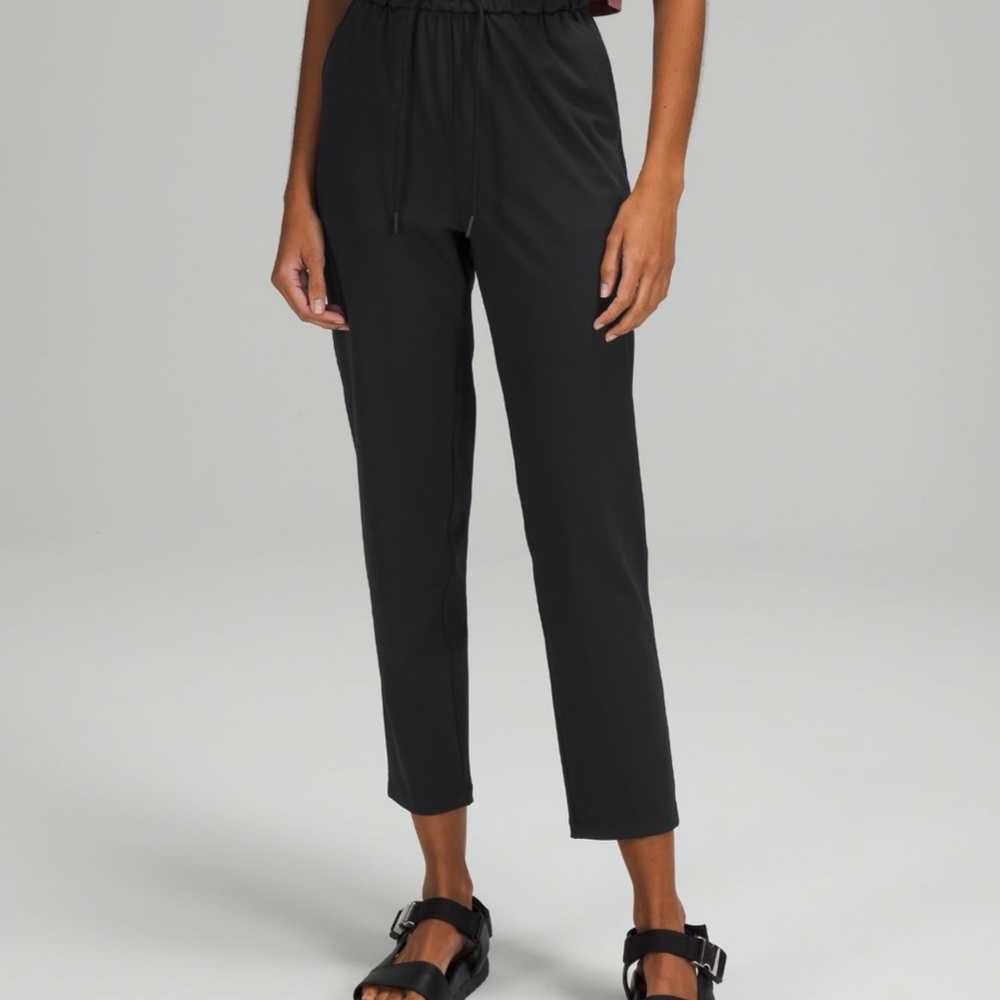 Lululemon Stretch High-Rise Pant - size 2 - EUC
